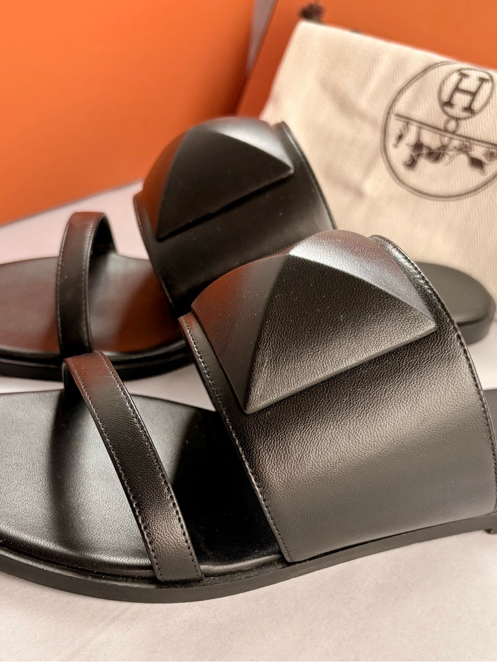 Hermès Caia Slides
Black 37 Preowned - Picture 5 of 11